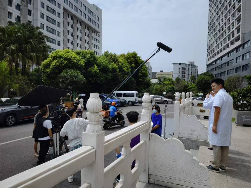 正蓝旗广告片拍摄公司低成本实现高规格制作的诀窍